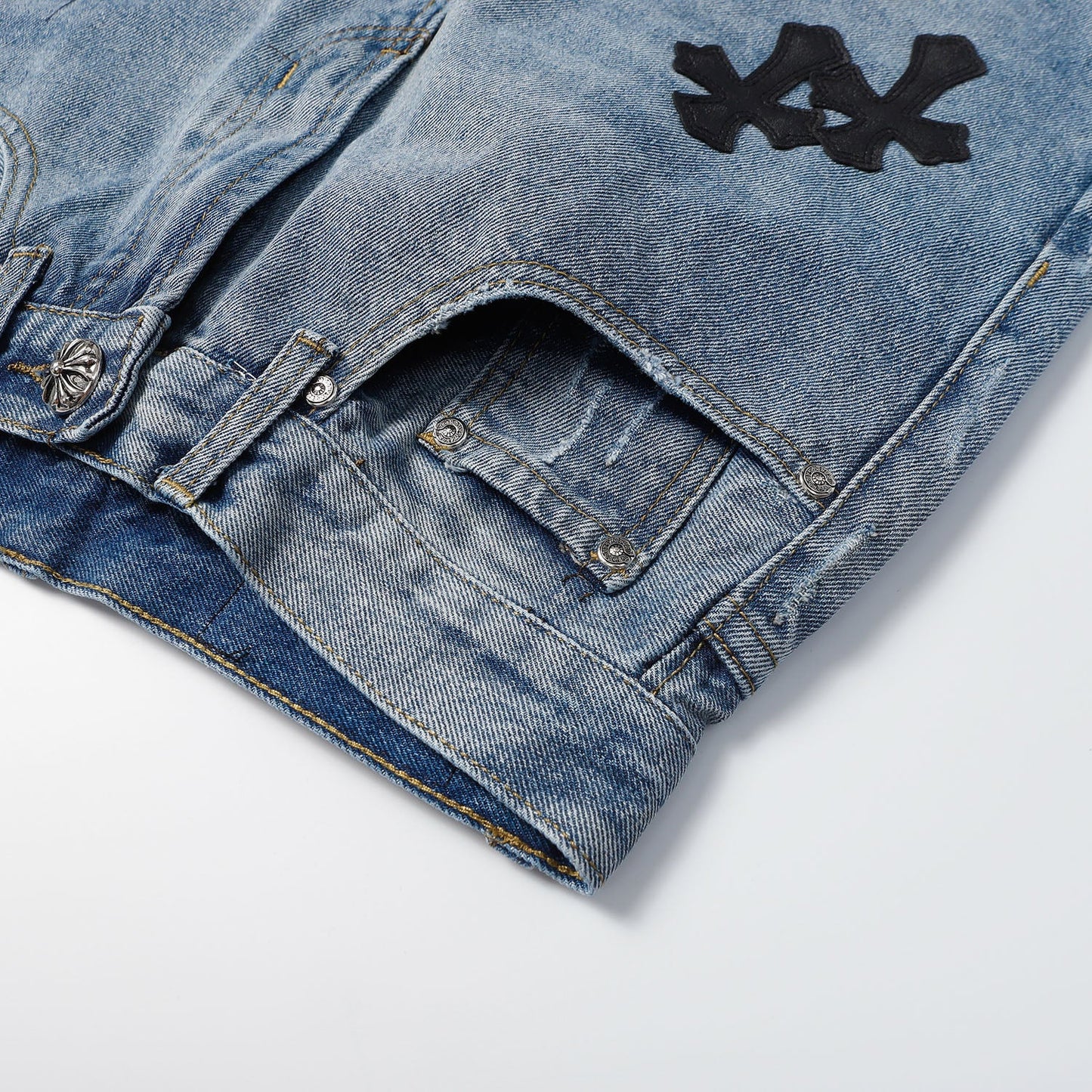 Chrome Hearts Shorts O90